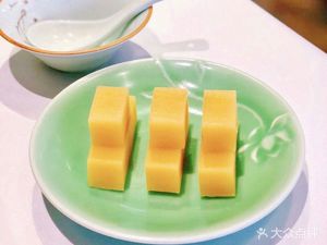 Shuang Feng Guoying Restaurant