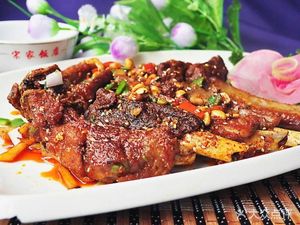 Lu Yiwei (Yubei Branch)