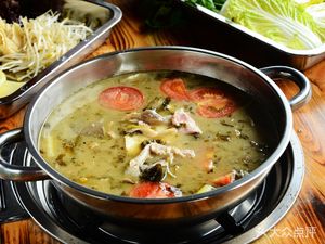 Luoyi Tofu Burned Dish (Gaoyan Road Branch)