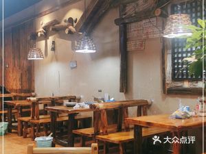 Wang's Big Chef Pork Trotter Soup Late Night Bar Jianghu Cuisine