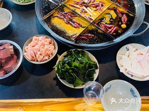 Seven and a Half Lard Old Hot Pot (Shuanghu Road Branch)