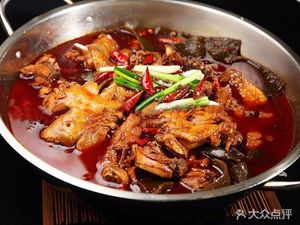 Honghu Lotus King Chicken Stew