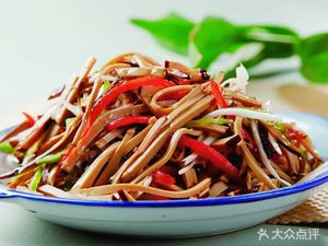 Shunyi锅 Small Hot Pot (Wanzhou Gaoxiantang Plaza Pedestrian Street Branch)