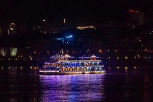 Sanxia Ship Story Live Fish Restaurant