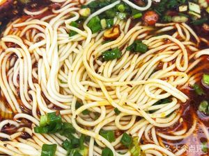 Long Ji Nong Jia Za Jiang Mian