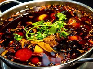 Xiao Tangmei Spicy Shrimp and Taro Chicken (Sanxia Square Branch)