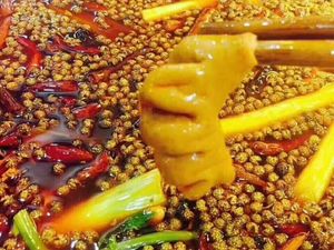 Brothers Pig Intestine Fish (Sanshikou Store)