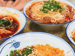 Jing Ri Bai Xiao Mian