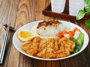 Qiu Xuezhang Breakfast · Xiao Long Bao · Steamed Dumplings · Soy Milk · Noodles