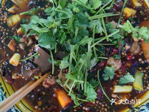 He Xin Canteen (Fengdu Qi Guo Yuan Branch)