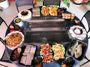 Yiren Cao Huo Firepot Barbecue (Fengdu Store)