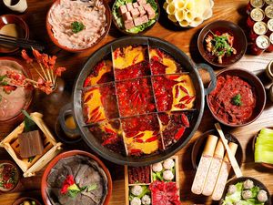 Yuwei Hong Hot Pot (Longmenzhen Branch)