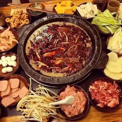 Chongqing West Station Old Hot Pot (Main Store)