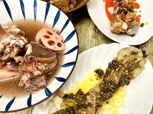 Beef Bone and Pig Trotter Soup