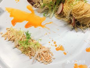 One River Spring Fish Restaurant (Qianbaihui Branch)
