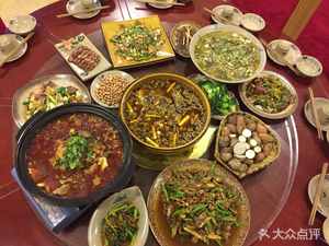 Xianglu Mountain Holiday Village Ecological River and Lake Farmhouse Cuisine