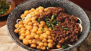 Village Small Noodles