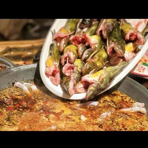 Self-Service Dofu Fish Hot Pot (Yiwu Store)