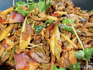 Little Bee Special Dry Pot