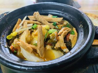Specialty Clay Pot Rice Noodles (Huangzhu Road Store)