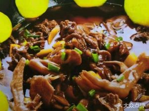 Northeast Iron Pot Stew (Shuangqiao Branch)