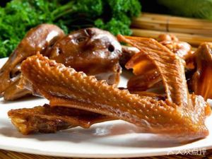 Qiu Qiu Mei Braised Goose
