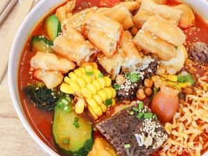 Chen Lao Wu Spicy Hot Pot (Wuyue Plaza Branch)