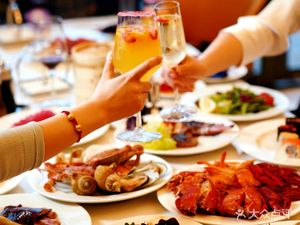 Chongqing Ronghui International Hotel · Quanyi All-Day Dining Restaurant · Seafood · BBQ · Crab