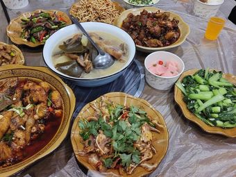 He Dajie Restaurant