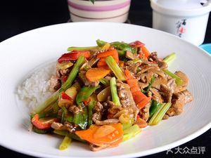 Old Wancun Noodles (Qutang Xiaoyue Store)