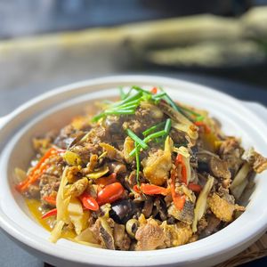 Huang Shulang Ginger Chicken
