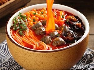 Zichen Shijia Po Chicken Rice Noodles (Yingbin Street Store)