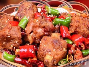 Tiansansao Night Market City (Zhong County Branch)