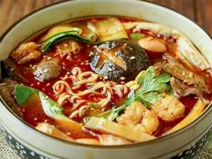 Spicy Hotpot with Dried Chili