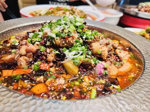 Lujia Xiaoyuan Home-style Cuisine