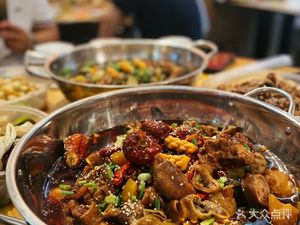 Zhong's Home-style Stir-fry Restaurant (Baixiang Street Branch)