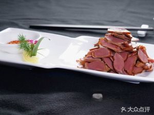 Zheng's Rongchang Braised Goose