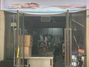 Zhou Xiao Er · Soy Milk, Fried Dough Sticks, Steamed Rice Rolls