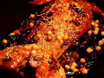 Mo Tu • Hand-Torn Roasted Rabbit • Bi Shan Rabbit (Xin Ta Store)