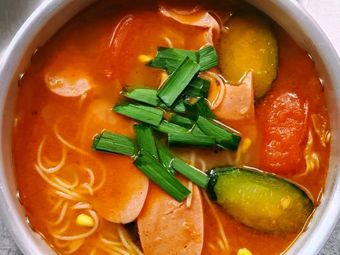 Xie Xiaoxian Gradient Pot Rice Noodles