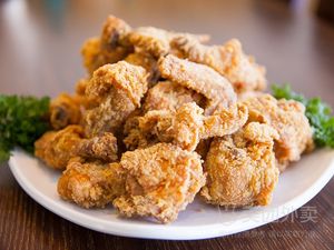 Fried Chicken and BBQ Mom's Homemade Kimchi (Samsung Jinxiu Garden Branch)