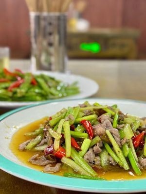 Rongsheng Jianghu Cuisine (Longhu Qianshan Xinyu Yuxi Community Branch)