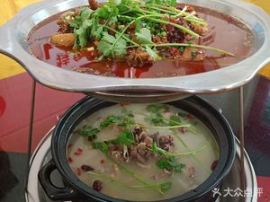 Zhou's Wuyu Restaurant (Fenghuangcheng Branch)