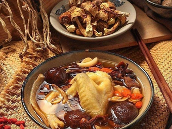 He Niangniang Nutritious Soup · Freshly Brewed Bird's Nest · Desserts