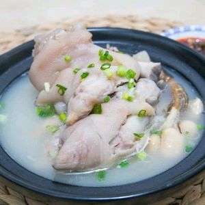 Zheng Xiao He Pig Trotter Soup (Panlong Ayuanyuan Branch)