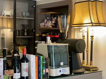 Corner Cafe · Oil Painting Coffee