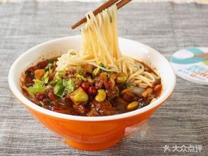 Xin Yi Snack (Hongming Spring Branch)