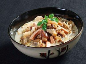 Bing Ge's Home-style Cooking with Tofu Pudding