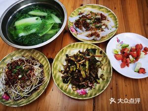 Gan Shui Jiangjia Spicy Chicken
