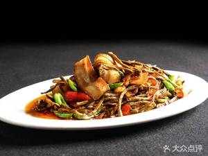 Yangzi Pig Trotter